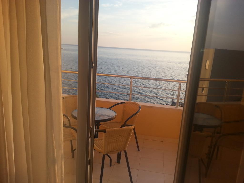 אוטייהא Apartments Lux Lukic מראה חיצוני תמונה
