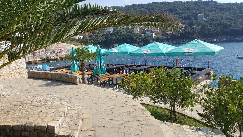 אוטייהא Apartments Lux Lukic מראה חיצוני תמונה
