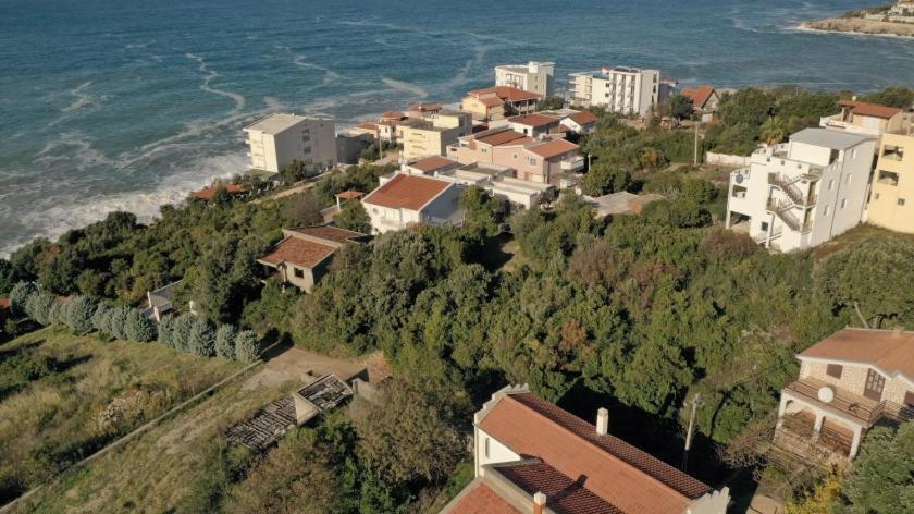 אוטייהא Apartments Lux Lukic מראה חיצוני תמונה